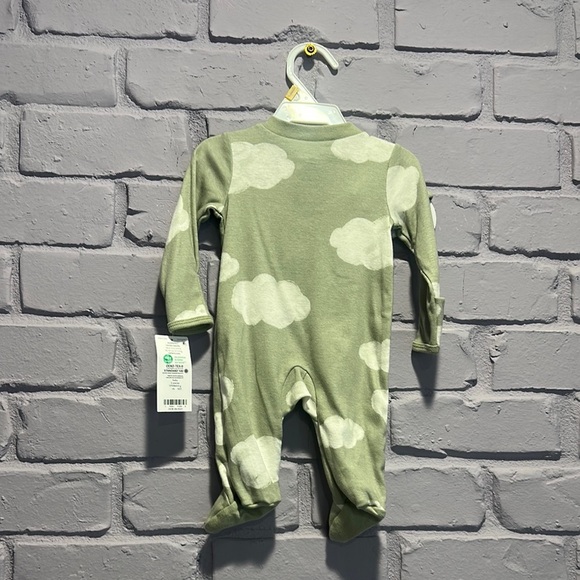 NEW Carter's Sage Cloud Print Footie size NB - Picture 2 of 3